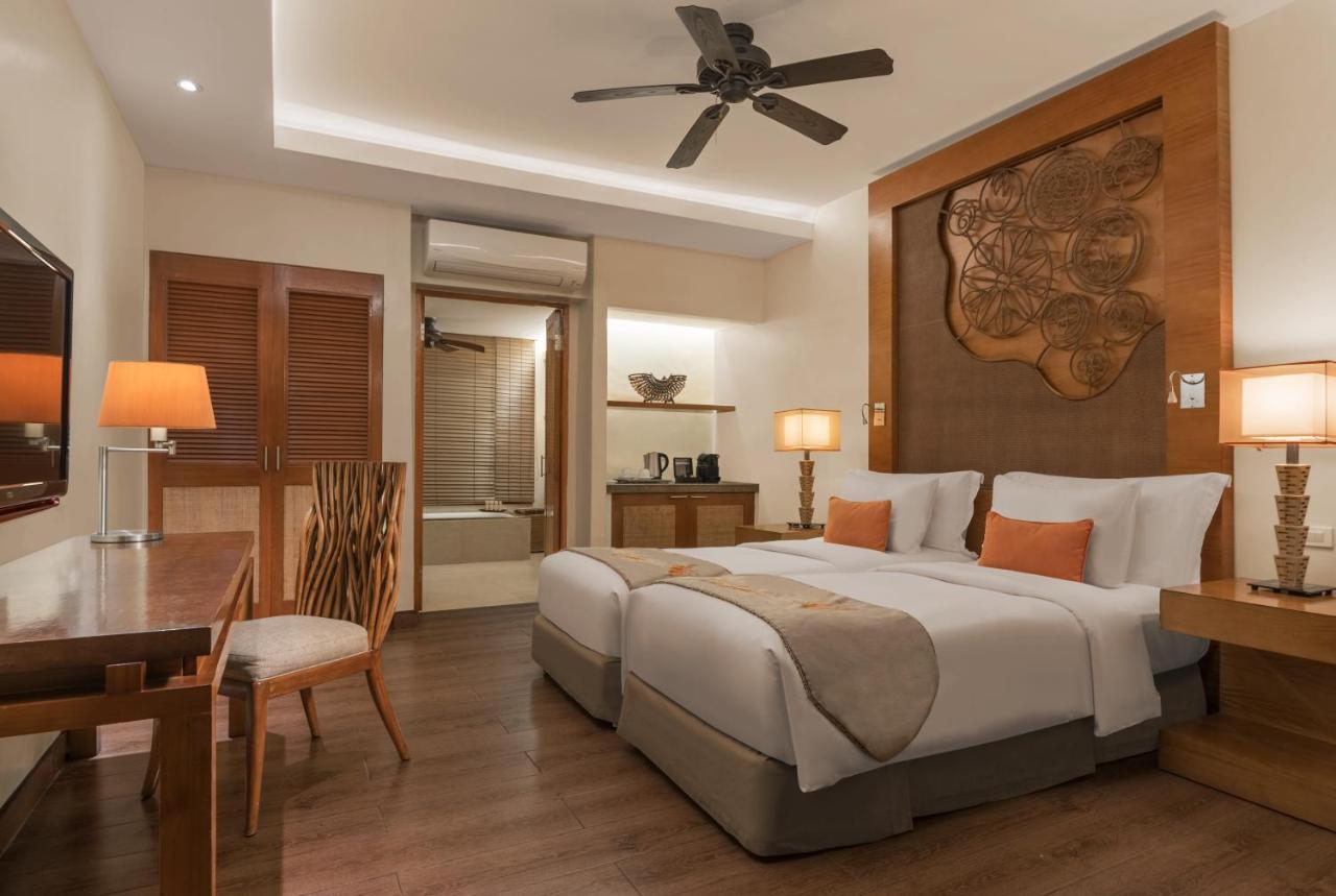 Crimson Resort And Spa - Mactan Island, Cebu Мактан Екстер'єр фото